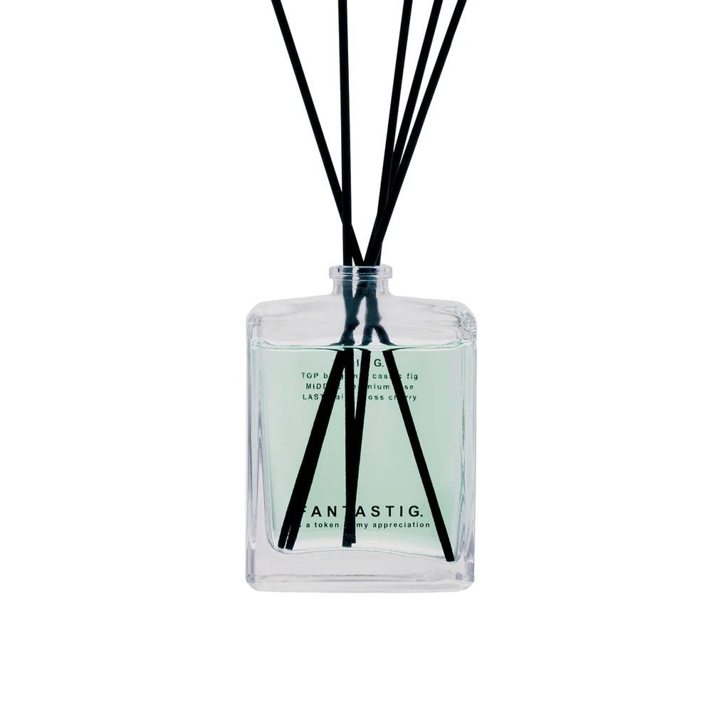 [}C]FANTASTIG. Reed Diffuser/obN[ht@~[iBACKYARD FAMILYj BEING