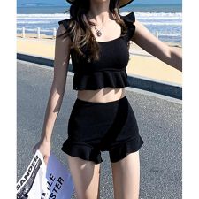 バックヤードファミリー(BACKYARD FAMILY)のフリルビキニセット