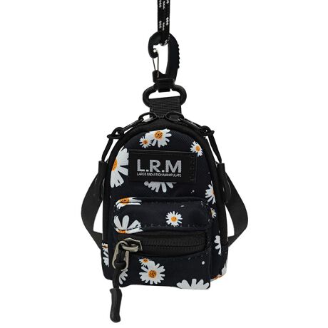 [^:lrmruckpo]yuhz L.R.M(GEA[EG)yiz bN^~jV_[|[`y[J[^ԁz yizy炵~j}TCYz郊bNuL.R.MbN^~jV_[|[`vyL.R.MzuLARGE RADIATION MANIPULATEv̗BANeBuX^CƓIɁACyɎĂACeɒǋyX^CāIyt@bṼANZgɁz|[`{̂ɃJritĂ邩Axg[vobOɊȒPłBy2WAYX^CztXgbvg΁A΂ߊ|񂩂y߂ByX}[gɁzKCzAȂǍׁXƂ[ɑ劈􁝁yfށz|GXeyYz yTCYz[c]11cm^[]8cm^[}`]3cm[V_[R]S103cmi߉\jTCY͓Xv̎TCYłBۂ̏iȂтɃ[J[\LTCYƂ͑̌덷ꍇ܂B炩߂Bydʁz60gyӓ_zŇo߂C̎x⎇OAM≘ꓙɂA򉻂Ȃǂꍇ܂BԓɂACARȂǂɂFFڂ肷邱Ƃ܂B舵̍ۂ́AipbP[WȂǂɋLڂĂi\AAeV^OAgp̒ӎȂǂKmFB{̖ړIȊOɂ͂gpɂȂȂŉBJ⃂j^[̐ɂA摜Ǝ̐F̈Ⴂꍇ܂̂ł肢܂BypV[zv[g 蕨 Mtg Ԃ zj V j jL.R.M obO NC-1152 ʔ |[` V_[obO  L[P[X CzP[X ~j|[` K V_[|[` Jrit~j|[` fB[X Y  Vv 킢 MUUMARJU jpobO