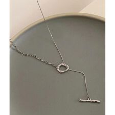 ループタイネックレス