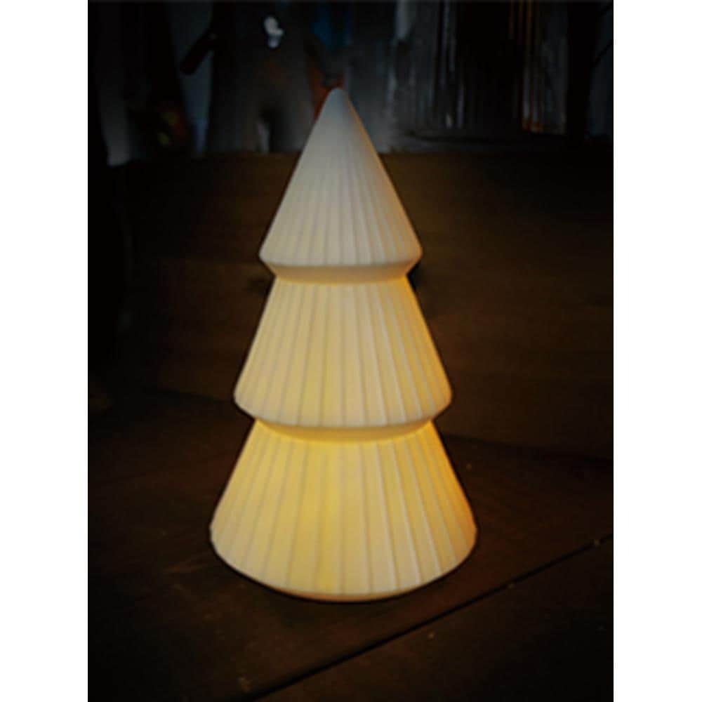 [}C]LUMO Z~bNCg/obN[ht@~[iBACKYARD FAMILYj c[