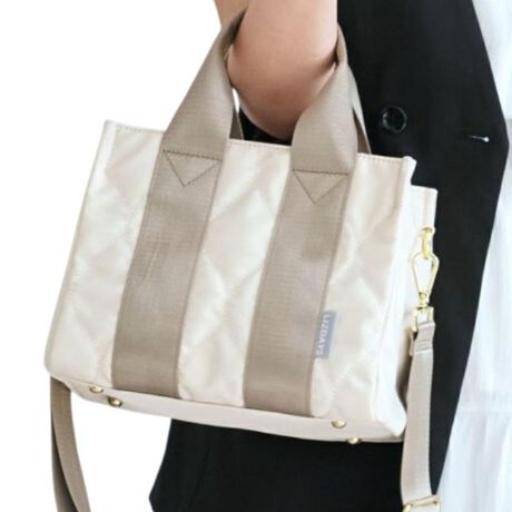 [^:lz51504]yuhz LIZDAYS(YfCY)yiz LIZDAYS Urban iC2WAYg[gy[J[^ԁz yizyy₩ɎĂ2wayobOz莝΂ߊ|OjȁuLIZDAYS Urban iC2WAYg[gvByD݂ɍ킹ăX^C`FWz莝͂A΂ߊ|łO\ȃV_[tygSdlzC[̓t@Xi[JŒgیɂȂȂyKvȂ̂ɎozC[̒ɂ́AI[vƃt@Xi[łS̃|Pbg𓋍ځywʑɂ͕֗Ȏ[zX}z}Olbg|PbgByڈȏ̎[z~j}ȌyʃobOȂ̂A5TCYΉ̃}`L݌vŎ[͔QIyiōz^̒݌vɃuhSƃS[hlۂoIyJ̓C˂ȂzxiCŐeAC˂ȂBShł͂܂BJ̓Ȃǂ͖DZ\܂̂łӂByɗD݌vz߂ł鑾߂̃V_[ɐH܂ĝւ̕SyyCɓIׂJ[ẑx[VbNJ[̃CibvBN킸gFyfށziCyYz yTCYz[c]21cm^[]24cm^[}`]11cm[V_[]63cm`116cmi߉\j^[]32cmTCY͓Xv̎TCYłBۂ̏iȂтɃ[J[\LTCYƂ͑̌덷ꍇ܂B炩߂Bydʁz447gyӓ_zŇo߂C̎x⎇OAM≘ꓙɂA򉻂Ȃǂꍇ܂BԓɂACARȂǂɂFFڂ肷邱Ƃ܂B舵̍ۂ́AipbP[WȂǂɋLڂĂi\AAeV^OAgp̒ӎȂǂKmFB{̖ړIȊOɂ͂gpɂȂȂŉBJ⃂j^[̐ɂA摜Ǝ̐F̈Ⴂꍇ܂̂ł肢܂BypV[zv[g 蕨 Mtg Ԃ zj V j jlizdays YfCY V_[obO lz-51504 ʔ 2wayV_[obO ΂ߊ|obN fB[X iCobO LeBOobO yʃV_[obO  y A5 iC LeBO 2way | ʋ  i