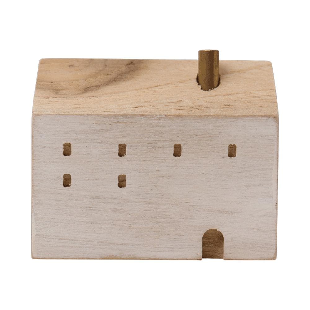 [}C]Flower house with chimney/obN[ht@~[iBACKYARD FAMILYj zCg