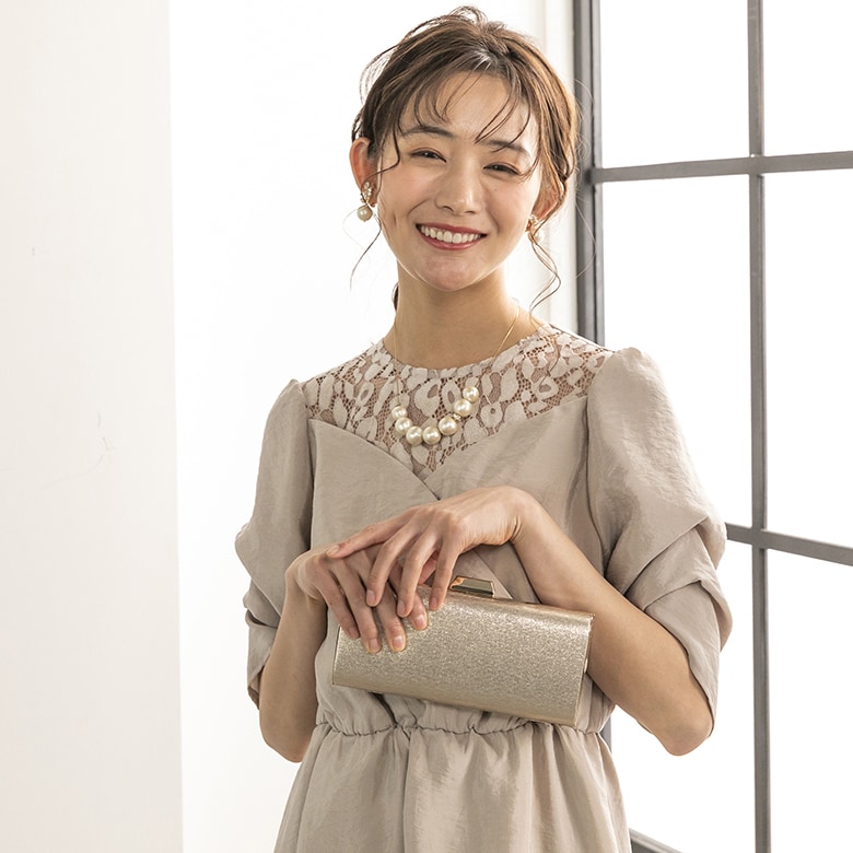 ビーズ刺繍 クラッチバッグ/お呼ばれ/結婚式/パーティー | フォルム