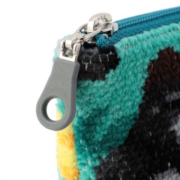 ウッホッホゴリラ フラットポーチ L/UHGー243020 | ラブラリー バイ