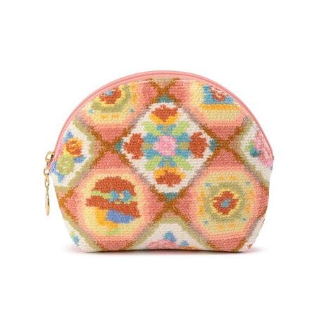 [^ԁF2J4825127325]ԌJ[uAۂ݂̂tHۓIȁwIg`bN^Cx̃VF^|[`łB^CC[W͗l̒ɁAt[AdbA̎qȂǂ`܂BgFn̉₩ȃJ[O͂߂܂BRXgxObYAَqȂǁAprɍ킹Ăg܂BkwʕlkJlt@Xi[k|PbglI[v|Pbg~2iOʗ1Awʗ1jyPATTERN CONCEPTzOTOMETIC TILEiIg`bN^Cj`Into a romantic world`aɂłgiXւ悤B̓I_K[W܂fGȓXɂ́AdbAeB[JbvAỏԂȂǂ`[tɂ킢^CcĂ܂B}eBbNȐEŐSx鎞Ԃ߂܂񂩁B͂̏íAʐ^ƕ̈ʒuقȂꍇ܂B̔zuɂĂ̂ẃA邱Ƃł܂B