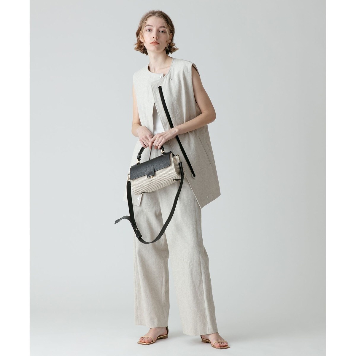 新品 allureville ヘビーリネンミドルクルーネックジレ ヘビーリネンミドルクルーネックジレ | アルアバイル