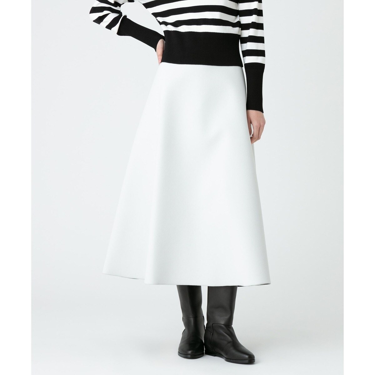 タグ付✨ 23AW アルアバイル スプラッシュラインプリントマチフレアスカート タグ付✨ 23AW アルアバイル スプラッシュラインプリントマチ