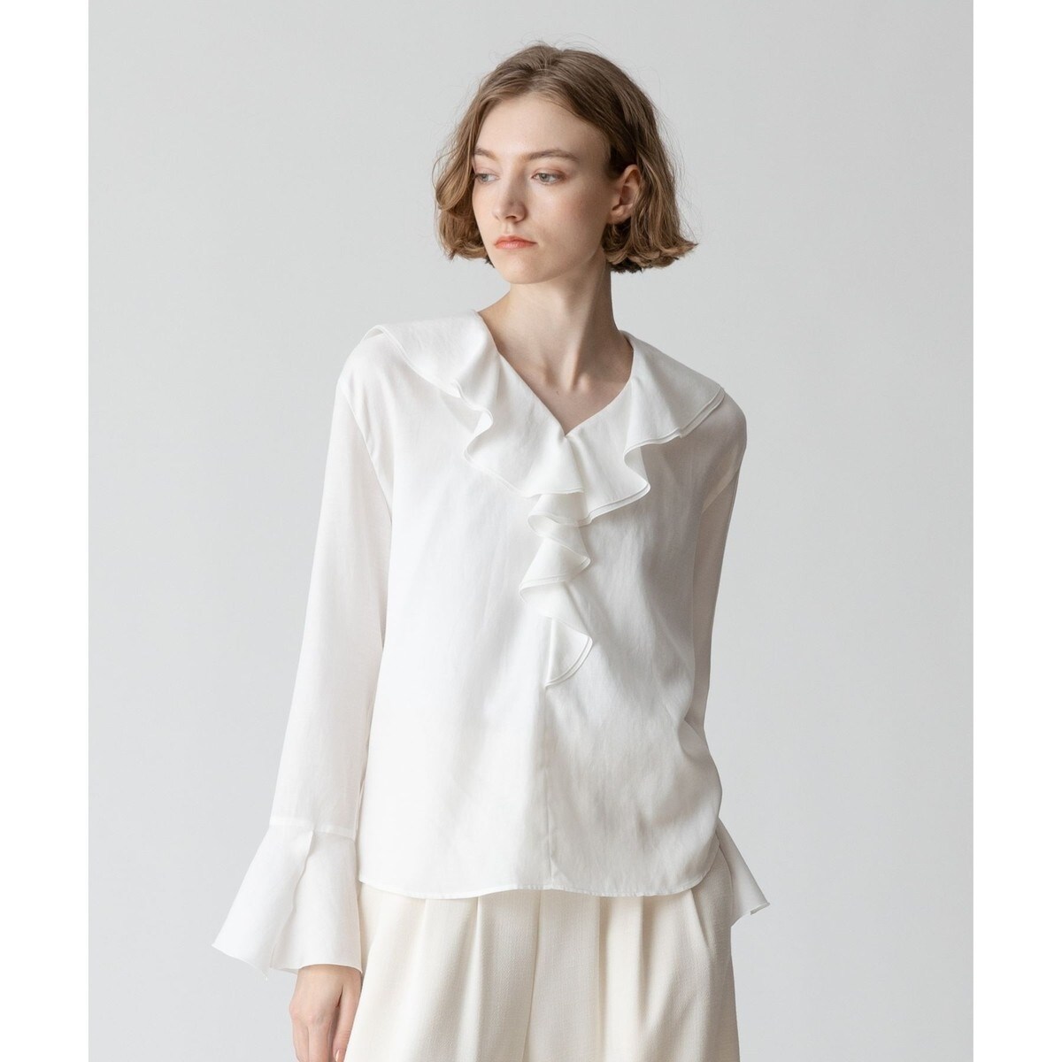 ラッフルフリルブラウス | アルアバイル(allureville) | マルイ