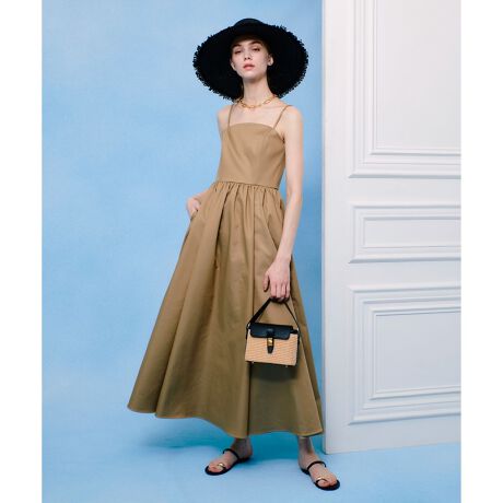 [^ԁF21251014140]yLOULOU WILLOUGHBY  2025 spring&summerzfĵ悤ɌVu[̐ngpĂ܂B悢򂪃LCڂŒȂ₷fފBؚȌRO\xAhXłBgɂ̓{[ƂRZbgȂǂɎgp_̕tĂ܂̂ŃoXg܂\zĂ܂BXJ[g͂ӂ񂾂ɃMU[Ŗc܂{[fUCB^bNāArXbgŊJĂ܂B悭ɉ̂܂ByX^btRgzVGbĝꂢ2WAYxAs[XBxAhXƂăhbV[ɁAlȕ͋Cłg܂BRȂĂVGbgۂdg݂{ĂoXg̈芴܂B\ȃobNSŐĝɃtBbgdlA܂Ci[݂̌łSnʂSȃs[XłBXJ[g͂ՂƂh}eBbNȕʊBtgTCh̐[߃Xbg͐n̏dȂɂĎRȓłΑSz͂ȂASĒ킵Ă܂Bn͔̂Y߂ȎŃfjCNȋCyȂhbV[ɂĂ鐶nłBƂ\肩fC[ɋC̏オ1łBCi[̑HDɂĂx̒o܂̂ŃXCb`V[Y͂AĂɂ̓wV[1ły݂AOV[Y􂷂郏s[XłBƖ̊֌WɂAۂFČꍇ܂B܂p\REX}[gtHȂǂ̊ɂAiƉ摜̃J[قȂꍇ܂B\߂B