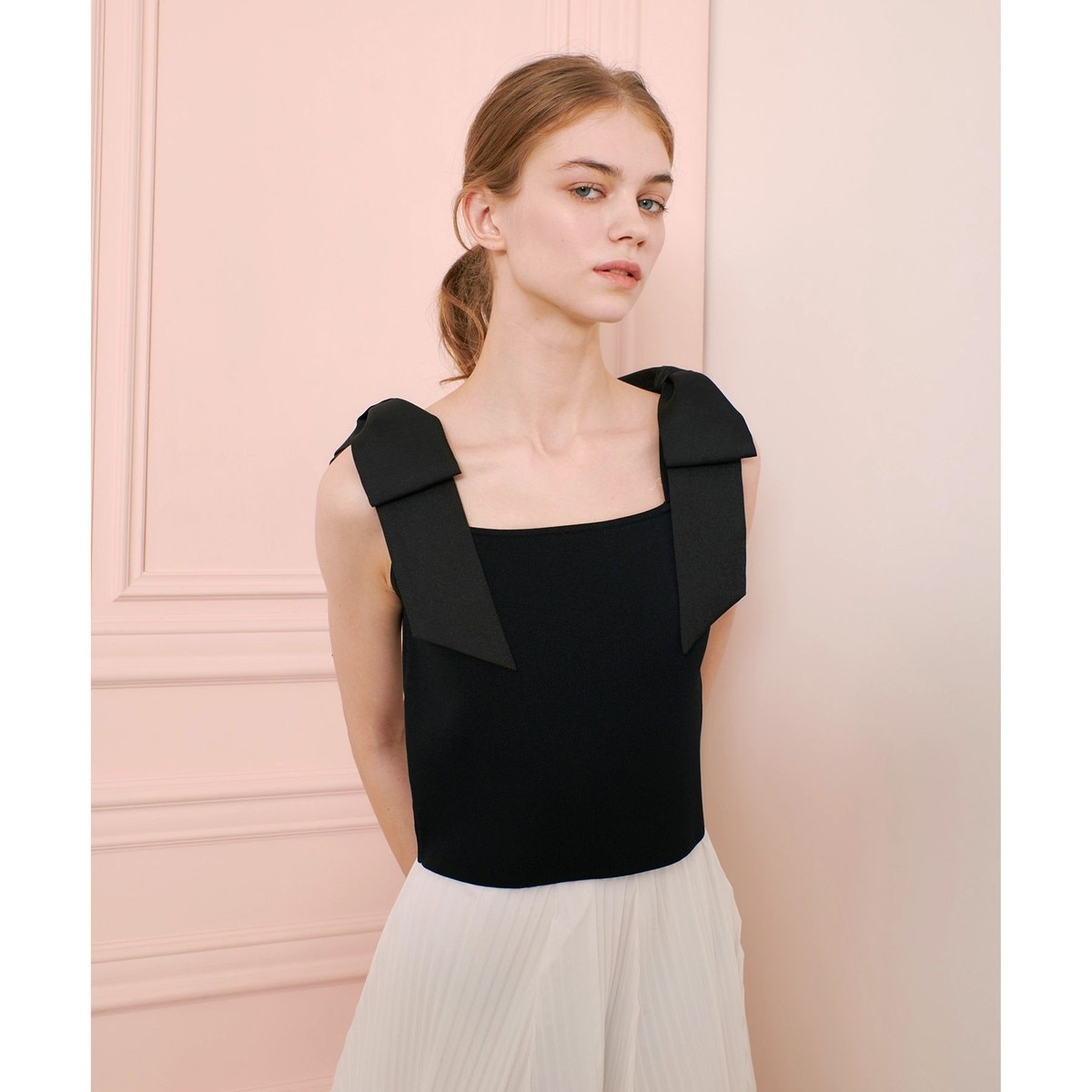 ルルウィルビー　ショルダーリボンミニタンクプルオーバー LOULOU WILLOUGHBY】ショルダーリボンミニタンクプルオーバー