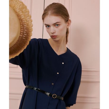 [^ԁF21251014120]yLOULOU WILLOUGHBY 2025 spring&summerz悢튴̓̃I[KfނgpBBe[WHĂ܂̂ŃI[Kł_炩̎dオłBAV̋܂ŁAȃhbgt̑OJ̃fUCƂȂĂ܂BC܂񂾂悤ɂӂƂ{[B̃ptX[uꂢɂӂ肵܂BJtX̓ɃSĂ܂̂łD݂łグĒ܂BtŃGixgt܂BEGXgƍiĒƃtBbgtA[̏炵VGbgƂȂ܂ByX^btRgzIItg郏s[XBx[VbNɂǂȏʂłglCr[ƋC̏オsNJ[2FWJłBs[X̂̓EGXgɂڂ͂ȂAӂƂʊłBt̃xgŃEGXg̃VGbg܂Bxg[vtĂ܂g̃EGXgʒuɍ킹čςĕtĂ̂߂łBX[u7قǂŃSdlɂȂĂ܂̂5قǂɂăX[uɗ̊VGbĝ߂łBrIՂƂgł̂ŃCi[Ƃ̃C[hOJɂĉHD̂悤Ȓ\BG߂̕ςڂĎO܂Œg郏s[XłB|GXe100%̂ڊ̂悤ȉʂ̂邳ƈ₷nłBɂȂɂ̂łsɂ҂łBł\LOULOU WILLOUGHBYX܂ƃICVbv̔ɂȂ܂BƖ̊֌WɂAۂFČꍇ܂B܂p\REX}[gtHȂǂ̊ɂAiƉ摜̃J[قȂꍇ܂B\߂B