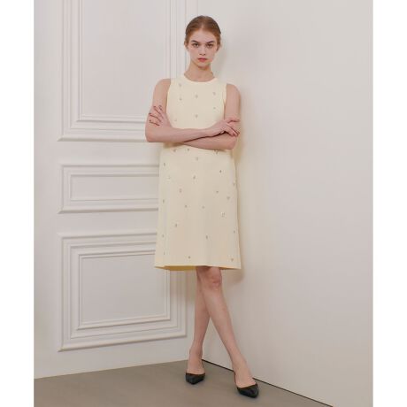 [^ԁF21251014170]yLOULOU WILLOUGHBY 2025 spring&summerz_ȃAJX[uA~jACVGbg̃s[XłBOʂɃNAȃrW[Ƒ@ׂȃr[Ygݍ킹ALLƉ؂₩ȃ[hɎdグ܂B̂܂ܒ̂fGłA{g킹ă`jbNƂăR[fBl[gĂfGłBĉ݂鎅ŕ҂ݏグĂ̂ŁAĝ̃CE킸XbLByX^btRgzU΂߂ꂽrW[ڂЂjbgs[XBANẐ悤ɂ肰ȂrW[؂₩ȈۂɂĂ܂BS̓IɍאgȂ{fBC͏oɃJo[Ă̂DG|CgBACIC̒ԓIȃVGbgłBpcȂǂƂ̃C[hX^C߁BLkƂĂSn̗ǂꖇłBǂ̂鐶nœ͂قƂǂ܂Bыʂłɂ̃|GXefނŁAł\łBrW[͋Pׂ̈ɒܕtƂȂĂ܂B|ɂ͏[ӂB􂢉\łBƖ̊֌WɂAۂFČꍇ܂B܂p\REX}[gtHȂǂ̊ɂAiƉ摜̃J[قȂꍇ܂B\߂B