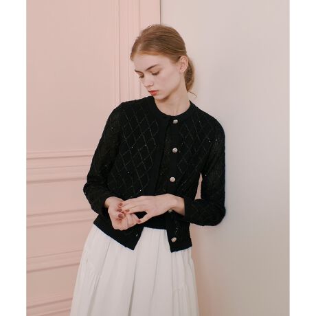 [^ԁF21251016200]yLOULOU WILLOUGHBY 2025 spring&summerzV[NCiXpR[j𗍂܂p̓IȎhJŁAoCAX`FbN\܂Bg̓nCcCXgł炳̕B^Ă܂ŒĒ܂BRpNgȐ݌vȂ̂ŁAtg{^S߂ăvI[o[ƂĒĂBLƋP{^ANZgByX^btRgzXpR[D荞񂾃LbƂiq̂悤ɎhJJ[fBKBRbgx[X̂Ƃ̂锧΂Ȃ̗ǂjbgnŁAĂ܂łg鐴̂鐶nłXbLƂ䊴ŁA{gXCȂĂ܂̗ǂłBrW[{^EBr[炵|CgB1ŃVvȃ{głłɁfPi͂̂ACełBt炵C߂ĂsNJ[ƃ[hȒȂDȕɂ̓ubN߁zCg͉ȂN[ȃzCgŊÂȂ肷u₩ȈۂłBƖ̊֌WɂAۂFČꍇ܂B܂p\REX}[gtHȂǂ̊ɂAiƉ摜̃J[قȂꍇ܂B\߂B