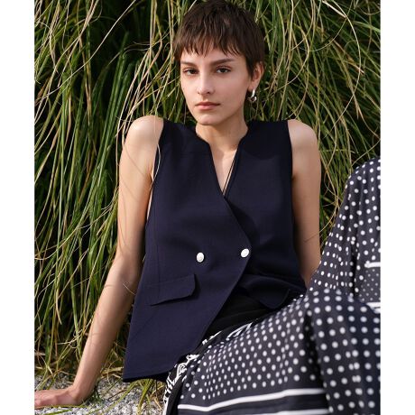 [^ԁF20252016080]yallureville 2025 autumn&winterz܂ŕẑ悤ȃ~muƂҒnł肵jbgWBi[ȃVGbgŃX^CAbvȂiłBJbvtL~\[Ȃǂ킹āAOăgbvXƂĒȂ̂ŏ{łByX^btRgzƊǂA茈܂߂Ȃ|Cg̃jbgWBjbgfނȂ̂ŐLkAyď_炩mXgXȒSnłBǂRpNgŃX^CAbvĂ܂BANZ{^|CgBgbvqbvɂ邭炢̏䊴ŋCɂȂ镔̓Jo[A킹{gXI΂ȂDGACeBꂢ߂ɃuEXŁAfjŃJWAɁAlXȃR[fBl[gɃ}b`܂BĂ̓^NȂǂŃwV[ɍ킹Ă̂߁BTVcVA[̒ACeȂǑ̂ACeƂ̃C[hLV[Y􂵂܂Bǂ̂鐶nŁA͂܂BVɂȂɂAł\łBtbv͏łBƖ̊֌WɂAۂFČꍇ܂B܂p\REX}[gtHȂǂ̊ɂAiƉ摜̃J[قȂꍇ܂B\߂B