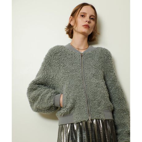 [^ԁF20252019080]yallureville 2025 autumn&winterz~̃j[AE^[ƂWtFCXŕ҂񂾃jbg{Au]̒ĂłB܂ŃV[v̂悤ȕ\ʊƃjbgȂł͂̃Xgb`|CgBX|Pbg␞u؂ւAu]̃fBeB[ȂnŌyHD̂ꂵAR[g̎O̐VCgAE^[łByX^btRgzMA-1̃{Ano[WB_炩GŒSnǂA㎿ō̃ACełBLk̂鐶nœ₷{[̂鑳ɑ΂ƂȂ̂ŁAS̓IɃ{[o߂c܂B_uWbvɂȂĂA㉺JĒƔoĂ߁Bʂ̏䊴ŁApcXJ[gAs[XȂǗlXȃACeƍ킹Ă܂BHD邾ŉ؂₩ɂȂ{Au]́AƂ߃R[f͂AJWAɃfj킹C`IVłBƖ̊֌WɂAۂFČꍇ܂B܂p\REX}[gtHȂǂ̊ɂAiƉ摜̃J[قȂꍇ܂B\߂B