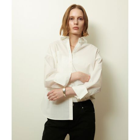 [^ԁF20252013120]yallureville 2025 autumn&winterzJVN[fUCy߂2WAYdl̃I[o[TCYVcBeɂttg̖tɒʂāÅ̂JVN[fUCŃjAXoĒpĒ̂߂łBx[VbNȃVcƂāAH̉HDƂĂpĒACełB{gɂ̓VA[^bNpĉ悤ȃpc킹}jbVȃR[fBl[gAVA[XJ[ĝ悤ȃ^CgXJ[g킹鏗炵MIXR[fBl[g߂łByX^btRgzVc̓m[}ȒƃJVN[̃p^[2WAYŊy߂ꒅB芴}jbVȕ͋Cɂ҂łBHɂ͈ꖇŒāA~͒Ƀ^[gd񂾂Ajbg̃Ci[ɂAƏd󂷂ACełBu[Vc̓N[ȈۂɂĂăfjJ[SpcȂǃJWA{gƑQłBƖ̊֌WɂAۂFČꍇ܂B܂p\REX}[gtHȂǂ̊ɂAiƉ摜̃J[قȂꍇ܂B\߂B