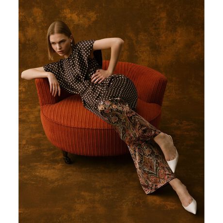 [^ԁF21252012040]yLOULOU WILLOUGHBY  2025 autumn&winterzC^AOFFICINAiItB`[ijЂ̃vggpBgh̃yCY[ƃhbgplɑg܂ꂽ_Ȉۂ̐}ĂłB̂悢̃TeɃvgČyȎdオłBEGXgtBbgAʒuEGXg؂ւ͑ʂQBɃyCY[zuđ؂₩ɉoĂ܂B̃tA[X[u͌y₩ŁA悭̘rJo[Ă܂Bpc̓ChłƂTCYBn̂VGbgƃ_ȕłǂ̂iByX^btRgzhbgƃyCY[̊|킹炵I[CBC^AOFFICINAЂ̃vggpĂ܂ByCY[hbgXJ[gƓfނgpV[YłByCY[݂͐̂ɃvgĂăhbgƓlCr[x[XɂĂ邽ߕ~ł܂Ƃ܂̂錩łBtAX[u͓̘rJo[Ă鑳B͒߂łnʂɂ͂ȂłBH~ɂ̓[t@[u[c킹ŃyCY[̐Fɍ킹Ă肵J[̃gbvXƍ킹̂߂łBTefނȂ̂Ŗё̒jbgƂ̑ǂłBp:ȂLk:Ȃ:聦􂢉\łBƖ̊֌WɂAۂFČꍇ܂B܂p\REX}[gtHȂǂ̊ɂAiƉ摜̃J[قȂꍇ܂B\߂B