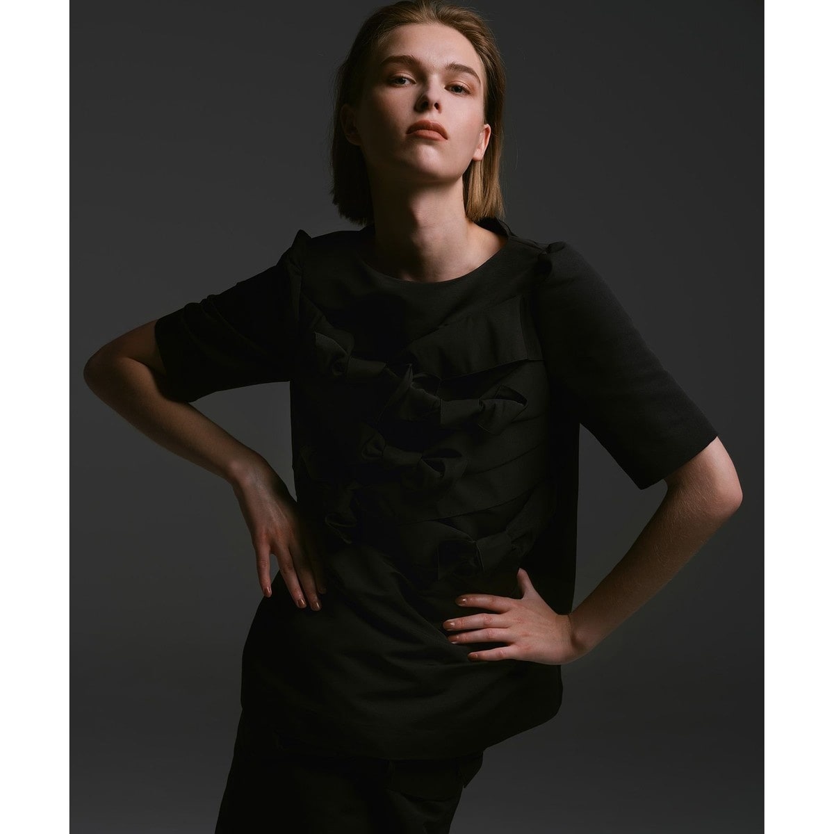 【LOULOU WILLOUGHBY】ランダムフラワーリボンブラウス LOULOU WILLOUGHBY（ルルウィルビー）の「【LOULOU WILLOUGHBY