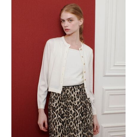 [^ԁF21252016180]yLOULOU WILLOUGHBY  2025 autumn&winterzNԐlC̃X[p[t@CmE[ŁARpNgȃJ[fBKoBN͐VF̑ɁAgh̃Ip[hvgvXĉ؂₩ȓWJɂĂ܂B̃vI[o[ƏiATuƂĒ̂XXByX^btRgzmE[V[YNoBx[VbNɂgJ[fBK^Bɑ@ۂׂ̍mE[ŕ҂܂ꂽjbgńA炩ŏ_炩ȃ^b`łBۉ̌ʂ͂zAoɗDAɂs}ĉKȒSnłBrĨjbgnł̂ŃWPbg̃Ci[ɂ߁B̃S[h{^ANZT[oŉ؂₩ȈہBÔȂŒ1łBN̓gh̃Ip[h߁BJWA킹͂A[XACe⃌fBȃX^COɍ킹̂N炵łB􂢉\łƖ̊֌WɂAۂFČꍇ܂B܂p\REX}[gtHȂǂ̊ɂAiƉ摜̃J[قȂꍇ܂B\߂B