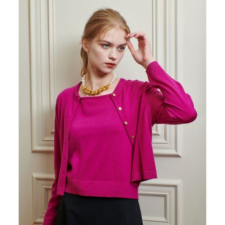 [^ԁF21252016180]yLOULOU WILLOUGHBY  2025 autumn&winterzNԐlC̃X[p[t@CmE[ŁARpNgȃJ[fBKoBN͐VF̑ɁAgh̃Ip[hvgvXĉ؂₩ȓWJɂĂ܂B̃vI[o[ƏiATuƂĒ̂XXByX^btRgzmE[V[YNoBx[VbNɂgJ[fBK^Bɑ@ۂׂ̍mE[ŕ҂܂ꂽjbgńA炩ŏ_炩ȃ^b`łBۉ̌ʂ͂zAoɗDAɂs}ĉKȒSnłBrĨjbgnł̂ŃWPbg̃Ci[ɂ߁B̃S[h{^ANZT[oŉ؂₩ȈہBÔȂŒ1łBN̓gh̃Ip[h߁BJWA킹͂A[XACe⃌fBȃX^COɍ킹̂N炵łB􂢉\łƖ̊֌WɂAۂFČꍇ܂B܂p\REX}[gtHȂǂ̊ɂAiƉ摜̃J[قȂꍇ܂B\߂B