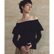 ルルウィルビー(LOULOU WILLOUGHBY)の【LOULOU WILLOUGHBY】ラッフルオフショルプルオーバー