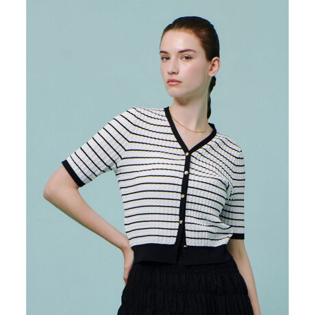 [^ԁF20252016050]yallureville 2025 autumn&winterz̊̂长̃J[fBKBy₩ŃVɂȂɂA₷C[W[PA͂̂ЂƂBۂ߂ĂVCɂȂ炸As⎝^тɂ҂B߂VlbN͋łCi[ɂAقǗǂo܂BRpNgȃVGbgŁAChpctAXJ[gƂDByX^btRgz\tgȐnŌySñvI[o[BgbvXƂĂHDƂĂgpłA񂵗͔QłBRpNgȃTCŶ߁A{[̂XJ[g⃏ChpcA߂̃fjȂǂƍ킹ĂoX悭ȂĂ܂B􂢉\łƖ̊֌WɂAۂFČꍇ܂B܂p\REX}[gtHȂǂ̊ɂAiƉ摜̃J[قȂꍇ܂B\߂B