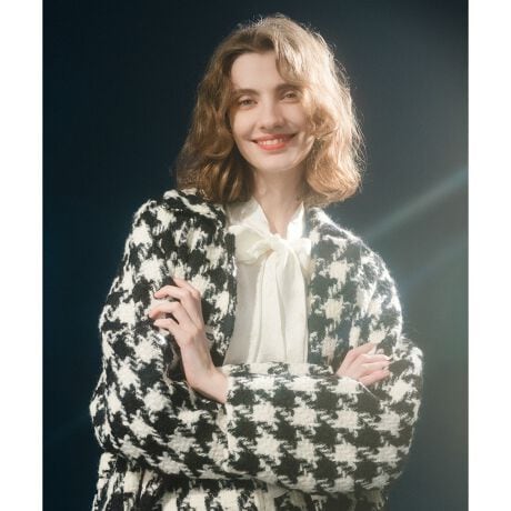 [^ԁF21252017040]yLOULOU WILLOUGHBY  2025 autumn&winterzLOULOU WILLOUGHBYX܂ƃICVbv̔ɂȂ܂Bc݊̂E[̎gpĐDグ璹̃cB[fB[ȑfށBIWiŕgōĂ܂BLOULOUȂł͂̐FAsN~ubN̔zFőɂ͂ȂFڂ܂BOX[ũI[o[VGbgłȂ葾߂̑łƂۂłEGXg̃{ōiĒƏ炵n̂VGbgŒpĒ܂B{i炸ɃoTbƒpĒƔw̃Co[^bNă[hȈۂŒȂĒ܂Bgh̃XeJ[Ƒ傫߂̖t|CgłBfނ̃[rO璹^bN~jXJ[g(21252011130)ƃZbgAbvł܂BƖ̊֌WɂAۂFČꍇ܂B܂p\REX}[gtHȂǂ̊ɂAiƉ摜̃J[قȂꍇ܂B\߂B