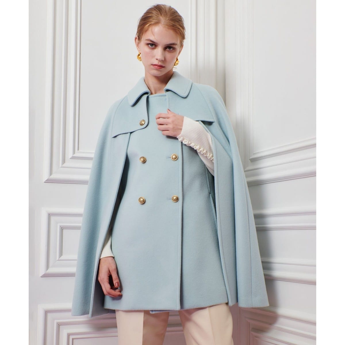 最終価格‼️ルルウィルビー　ケープジャケット　ホワイト新品未使用 最終価格‼️ルルウィルビー ケープジャケット ホワイト新品未使用