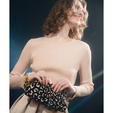 [^ԁF21252016320]yLOULOU WILLOUGHBY  2025 autumn&winterzLOULOU WILLOUGHBYX܂ƃICVbv̔ɂȂ܂B@ׂȃVvȃujbgBWXJxXg̃Ci[AӂvI[o[̃Ci[Ɂugv񂵗͔Q̃ACełBق̂ȋPR[fBl[gĂ܂B̂Ƀs^s^߂A悭ŶŁAꖇƂĂՂÂ|CgłB􂢉\łyX^btRgz@ׂȃgpAVvȃujbgłBȂ̂ŁAlXȃACẽCi[ƂĂ\łA1łĂ₵Ȃ炸y݂܂BE[XŎGTbƂjbgȂ̂ŁAtg܂BFȂ򊴁F₠萶ňFʐn̏dFʐLkF聦Ɩ̊֌WɂAۂFČꍇ܂B܂p\REX}[gtHȂǂ̊ɂAiƉ摜̃J[قȂꍇ܂B\߂B