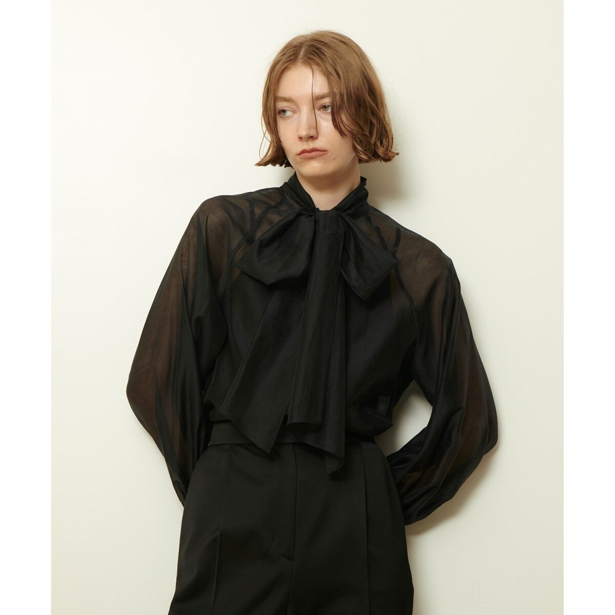 セットアップ対応可能】スケッチフラワープリントボウブラウス