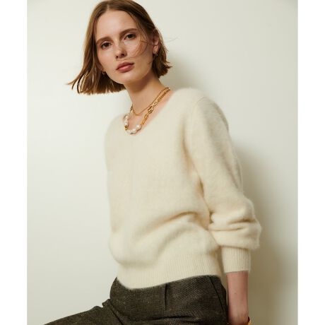 [^ԁF20252016250]yallureville 2025 autumn&winterz31J[allurevilleX܂ƃICVbv̔ɂȂ܂BgTreB̐Ŏ炳ꂽtHbNX̞тuhJV~jbgӂӂȕ̃t@[HɎdグ܂BڂɂȕۉQ̃vI[o[łBJ߂ȂVlbNŔA炵jAXY܂Bfފ̈Ⴄ{gA򊴂v[cȂǂƍDByX^btRgzӂӂ̃t@[HŎdグAyĒĝɒԂꂹARpNgȂ̂߁AWPbg̃Ci[ƂĂ蒅Ă܂BSn̓`N`NȂAASȂǂтɂ̂|CgBɃJV~Ȃ̂ŖыʂɂȂɂAꂢɒ܂Bfފ̈Ⴄ{gƂDȖ\jbgł߂łƖ̊֌WɂAۂFČꍇ܂B܂p\REX}[gtHȂǂ̊ɂAiƉ摜̃J[قȂꍇ܂B\߂B