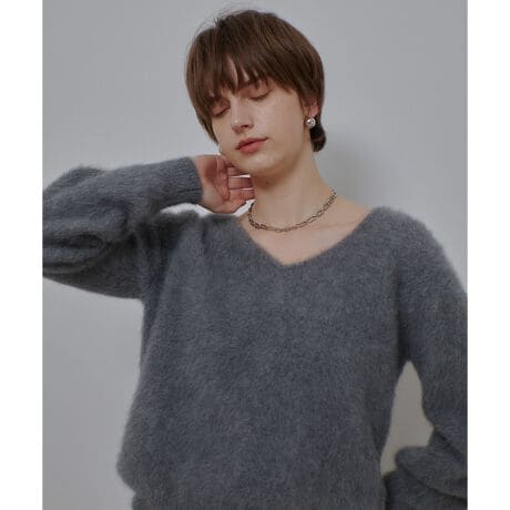 [^ԁF20252016250]yallureville 2025 autumn&winterz31J[allurevilleX܂ƃICVbv̔ɂȂ܂BgTreB̐Ŏ炳ꂽtHbNX̞тuhJV~jbgӂӂȕ̃t@[HɎdグ܂BڂɂȕۉQ̃vI[o[łBJ߂ȂVlbNŔA炵jAXY܂Bfފ̈Ⴄ{gA򊴂v[cȂǂƍDByX^btRgzӂӂ̃t@[HŎdグAyĒĝɒԂꂹARpNgȂ̂߁AWPbg̃Ci[ƂĂ蒅Ă܂BSn̓`N`NȂAASȂǂтɂ̂|CgBɃJV~Ȃ̂ŖыʂɂȂɂAꂢɒ܂Bfފ̈Ⴄ{gƂDȖ\jbgł߂łƖ̊֌WɂAۂFČꍇ܂B܂p\REX}[gtHȂǂ̊ɂAiƉ摜̃J[قȂꍇ܂B\߂B