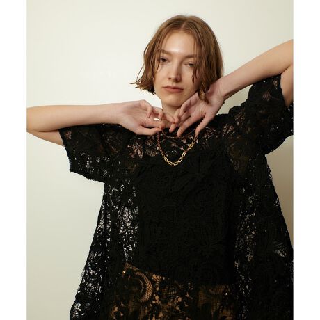 [^ԁF20252013210]yallureville 2025 autumn&winterz؂₩ȃR[hhJ郌[X́A?ĒfꒅłB?ɂ̓`[d˂č\zIȗ̊܂BwCM[Ȃ̂ŁA^bNAEg܂܁A{g̕ʊI΂ɂɂȂ܂BChtA{g͂Afjɍ킹ăfC[EFAubVAbvĂfGłByX^btRgz邾ŉfꖇB̃`[C[hfUCɂ荘肪XbLƌ܂B肠A悭n̂郌[XȂ̂ŏiɂJWAɂ񂵂\łB􂢉\łBƖ̊֌WɂAۂFČꍇ܂B܂p\REX}[gtHȂǂ̊ɂAiƉ摜̃J[قȂꍇ܂B\߂B