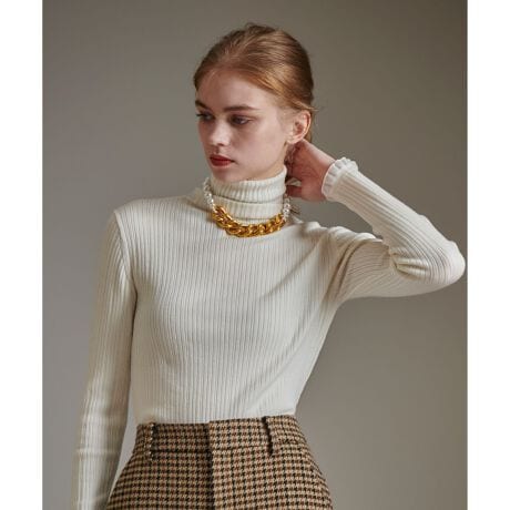 [^ԁF21252016200]yLOULOU WILLOUGHBY  2025 autumn&winterzGNXgt@CmgpBFƖږʂAg㎿ȑfނłBڂ̋KIȃuŃIt̓CɂȂȂ悤ґɎ낦܂BGƂƂŃ`N`N܂BR[g𒅂鎞ɂȂĂ猩t|CgɁByX^btRgz񌳂ƑɃt{ꂽujbgBt͓LƂnŁAVvȂfUC蒅񂵂̌ꖇłBGNXgt@Cmfނŕۉ͂񂵂Ȃ₩A\ʂ̂ق̂ȉ₩B`N`NɂASnƂĂǂłBRpNgȐ݌vŁA{gXI΂ȕłoXAbvł܂BE@ȂEd@@yEXgb`@S̓Iɂ聦Ɩ̊֌WɂAۂFČꍇ܂B܂p\REX}[gtHȂǂ̊ɂAiƉ摜̃J[قȂꍇ܂B\߂B