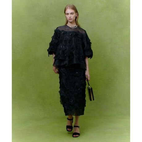 [^ԁF21261011030]yLOULOU WILLOUGHBY  2026 Spring & SummerzLOULOU WILLOUGHBYX܂ƃICVbv̔ɂȂ܂Bƒ芴̂I[KW[ɂԕ̎hJAɏォ痧̓IȉԂтƃrW[̂Ԃ̂Ă܂BӂӂALLA@ׂȌy₩ƃGA[ȃ{[˔ʂȑfށBfނ𐶂Vvȃ^CgXJ[gB{[̂fނłXbLƒpĒ܂Bs25ans WEBfڃACetƖ̊֌WɂAۂFČꍇ܂B܂p\REX}[gtHȂǂ̊ɂAiƉ摜̃J[قȂꍇ܂B\߂B