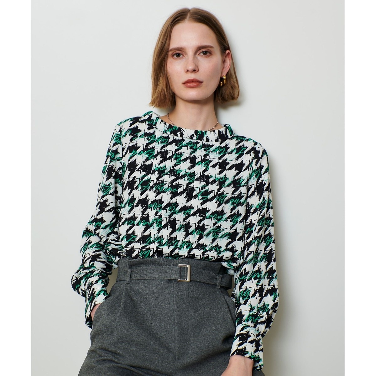 [}C]`h^[huEX/AAoCiallurevillej ItzCg (03)