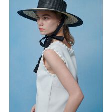 【LOULOU WILLOUGHBY】クロッシェフラワートリミングプルオーバー