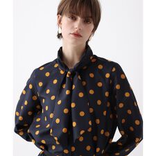 ポルカドットブラウス