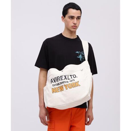 [^ԁF7834976204]NEWSPAPER BAG ^ j[Xy[p[ obO ^ AVIREX ^ ABbNX ^ AX2702&lt;iڍ&gt;EOʂɃvgfUC{j[Xy[p[obOEǂ݂̂RbgLoXngpEwʂ͐Dl[ŃVvɂȂĂA\Ŏg\EO|Pbgɂ́A500ml̃ybg{gȂǂ[\Eƌ|łA芴̂傫߂̃Xgbv|CgEOɂDJtĂ̂ŁAAL[z_[Ȃǂt\EfC[[X̑傫߂̗eʁEA4TCY͂̕AȂ̗ʂ[\qTCYr:54cm ^ :35cm ^ }`:14cmyAVIREX^ABbNXz1975NɃAJR̃RgN^[ƂđnƂAtCgWPbgł̔FmxIɍ߂B~^[ɋNABbNX́A@\IȃfUCoL̔ɎxĂB̌Iȕ\́AfuCfB[EW[YvugbvKvutBXxvȂǂ̃XN[ł􂵁Aт𗁂тB̖ʂ̖fUCAmX^WbNȖ킢͍ȂȆ̐lXxꑱĂB