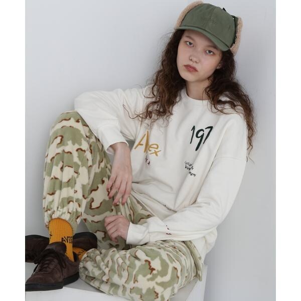 大注目 直営店限定》HAND LIKE EMBROIDERY SWEAT／ハンドライク刺繍 トップス