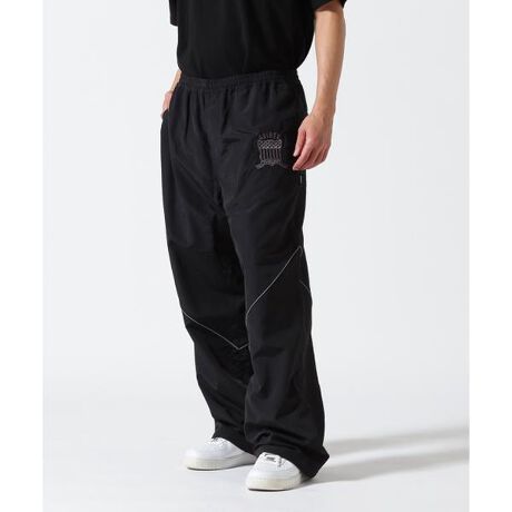 [^ԁF7835110024]yAVIREXVbvziFNYLON PIPING PANTSiڍׁEyʂ̃iCpcEtgɂ͓FŃShJfUCEANZg郊tN^[̃pCsOݍ񂾎dlEnARVȂyʂȃiC^bT[ngpETCY̓[YȃVGbgEEGXgɂ̓Suhi:7835152008^ iFNYLON PIPING STAND JACKETƃZbgAbvł̒p\ByAVIREX^ABbNXz1975NɃAJR̃RgN^[ƂđnƂAtCgWPbgł̔FmxIɍ߂AVIREX́A1985NAfUCւ̕s̐_ŃX|[cJWAɂioBAVIREX VARSITÝA"ÂǂAJ"e[}ɂX|[cCŁAABbNXȂł͂̃J[OƓƑnIȃOtBbNfUCHIPHOPV[𒆐SƂlCA[eBXgX|[cIɍDŒpAč̎҂̃Xe[^XuhւƊg債BNVJłȂǂȃV[łF򂹂ȂAVIREX VARSITỸEFÁAʂ⍑Ђ킸AAJq[[̐_M邷ׂĂ̐lɍxꑱĂB