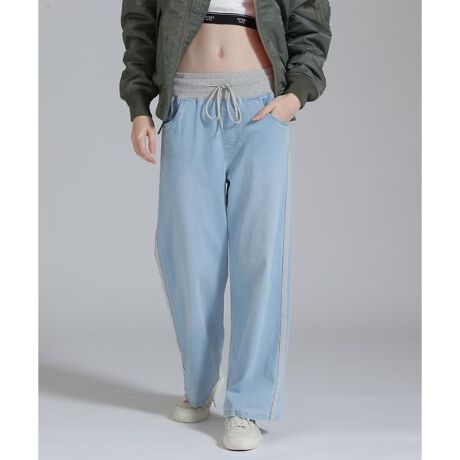 [^ԁF7835111602]yAVIREXVbvz2024 SPRING ITEMWAIST RIB DENIM PANTSẼXgb`fjgpĂAt`ĂɂāAɉKɗĒ܂BEEGXg̓uƕRŐLтdlE悭ƂVGbg߃X^COăEGXg݂X^COXXB̒ZgbvX킹AgbvXCĂ݂ƁAAWyACełByAVIREX WOMANz{iIȃ~^[EFA@\ƃfUCfB[XJWAɓeCBI㐫̂郌fB[XuhƂđARADSAzƂĉȓl̏֌fBXJWAĂĂ܂B