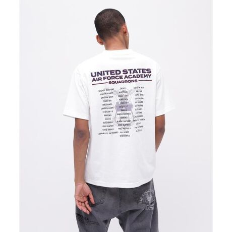 [^ԁF7835134014]yAVIREXVbvziFUSAFA SQUADRONS EMBROIDERY T-SHIRTiڍׁEAVIREX̔TVcERmwZ̕`[tɂfUCEhJƃvggݍ킹Xg[gȃ~^[X^CE100葬̍A|GXe̓xlߓVfނ̗pEzCgA`R[AIWAlCr[4FWJEoX̂悢VGbgyAVIREX^ABbNXz1975NɃAJR̃RgN^[ƂđnƂAtCgWPbgł̔FmxIɍ߂B~^[ɋNABbNX́A@\IȃfUCoL̔ɎxĂB̌Iȕ\́AfuCfB[EW[YvugbvKvutBXxvȂǂ̃XN[ł􂵁Aт𗁂тB̖ʂ̖fUCAmX^WbNȖ킢͍ȂȆ̐lXxꑱĂB