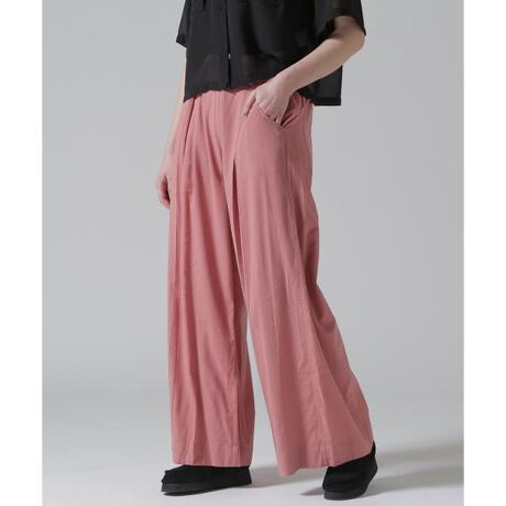 [^ԁF7835110601]2025 SPRING&SUMMER ITEM BOX PLEATS RELAX PANTSEtgɐ[߂̃{bNXv[cÅ̂VGbgɁBEœ̏o₷VGbgEtĂ̋G߂ɉKȂƂSnłB߃X^COƂChVGbgB̒Z߂ȃgbvXA悭tBbgVGbg̃gbvX킹̂N̂߃X^COłByAVIREX WOMANz{iIȃ~^[EFA@\ƃfUCfB[XJWAɓeCBI㐫̂郌fB[XuhƂđARADSAzƂĉȓl̏֌fBXJWAĂĂ܂B