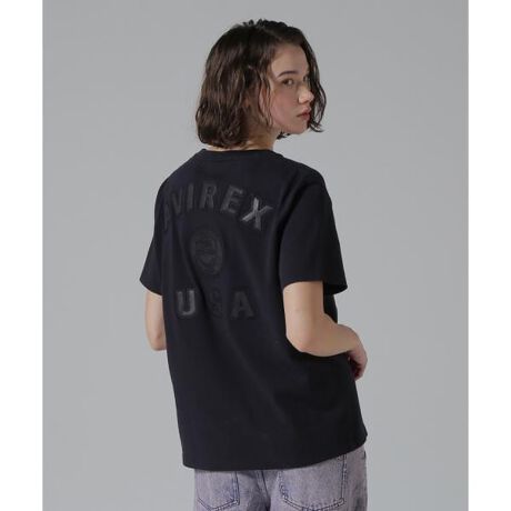 [^ԁF7835135607]2025 SPRING&SUMMER ITEMLEATHER PATCHED VARSITY T-SHIRTEAVIREXݗ50NLOTVcEI[hNVbNȃSgpfUCEtgɂ́A50ÑShJEw̃SAbvPɂ̓U[(Rrv)̗pEfނ́ARbg100œ̓xlߓV̗pyAVIREX Bellez{iIȃ~^[EFA@\ƃfUCfB[XJWAɓeCBI㐫̂郌fB[XuhƂđARADSAzƂĉȓl̏֌fBXJWAĂĂ܂