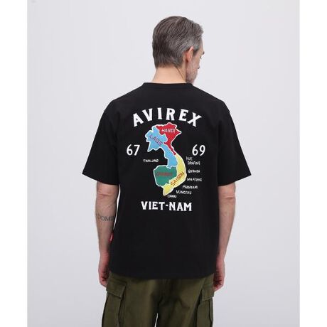 [^ԁF7835134048]yAVIREXVbvziFsWEB&DEPOTtVIETNAM EMBROIDERY T-SHIRTiڍׁEWEB&DEPO̔TVcEtgɂ́AՂƁuCE^v̈Ӗ|hJEobNɂ́AxgiWPbg`[tɂACpNĝhJ&fUCEzCgAubNAI[u3FWJERbg100EoX̂悢VGbgyAVIREX^ABbNXz1975NɃAJR̃RgN^[ƂđnƂAtCgWPbgł̔FmxIɍ߂B~^[ɋNABbNX́A@\IȃfUCoL̔ɎxĂB̌Iȕ\́AfuCfB[EW[YvugbvKvutBXxvȂǂ̃XN[ł􂵁Aт𗁂тB̖ʂ̖fUCAmX^WbNȖ킢͍ȂȆ̐lXxꑱĂB