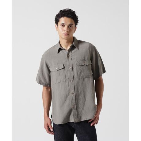 [^ԁF7835123018]yAVIREXVbvzyTFQP by HANDROOMz2023NɃX^[guThe Finest Quality Product.vĆA~^[ACe𒆐SƂcȃre[WEA[JCu̒猵Iꂽs[XfUC\[XƂAAVIREX̗j̒ňĂꂽNtg}Vbv苭\ACeQBTFQPCANIeB̍fގgDZp]𓾂Ă铌̃hXeBbNuhAuHANDROOM ( nh[ ) vƂ̃R{[VB25SSV[Y̓nh[̎"MADE IN JAPAN"̐YwiɁASẴACẽJ[BLACKɓꂵhBLACK UNIFORM COLLECTIONh𔭔BiFsTFQP by HANDROOMtUTILITY SHORTSLEEVE SHIRT FLAT BLACKyiڍׁzEVN⃌[̗p{̃JXfނɍ쐬VcBE|CgƂāAɂTFQP̃sXl[{BEߔNgh̊J݂̃[NVcx[XɁA|PbgɃ~^[VcR̃v[c̈ߑ̗pBE3ނ̑fނgpƓ̕\Iȑfނ́AAre[WȂɕƂ̕\قȂByHANDROOM^nh[znh[ ͒NɌgĂfUCi[|hXeBbNuhBwCRAFTMAN'S HANDMADE for EXCLUSIVE DAILY WEAR xuhRZvgɌfA{en̗DGȍHƏnꂽEl̋Zp Iŏ㎿ȑfނpmWJĂ܂Bꂽ_ŒSn̗ǂp^[CLOgA ŏ㋉̖DZpHŒJɎdグꂽfC[EFA𑵂܂ByAVIREX^ABbNXz1975NɃAJR̃RgN^[ƂđnƂAtCgWPbgł̔FmxIɍ߂B~^[ɋNABbNX́A@\IȃfUCoL̔ɎxĂB̌Iȕ\́AfuCfB[EW[YvugbvKvutBXxvȂǂ̃XN[ł􂵁Aт𗁂тB̖ʂ̖fUCAmX^WbNȖ킢͍ȂȆ̐lXxꑱĂB