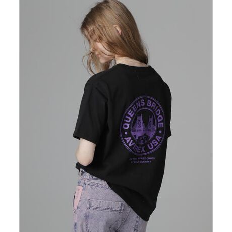 [^ԁF7835135608]2025 SPRING&amp;SUMMER ITEMCIRCLE LOGO T-SHIRT "QUEENS BRIDGE"EAJɂNC[YubWgpT[NSTVcE̕AT[N̕vgɏ̊̂vg@ɎdグĂ܂EƂn֘AACe7835135609FFOAMINGTEE "AVIREX USA"yAVIREX WOMANz{iIȃ~^[EFA@\ƃfUCfB[XJWAɓeCBI㐫̂郌fB[XuhƂđARADSAzƂĉȓl̏֌fBXJWAĂĂ܂B
