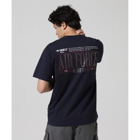 [^ԁF7835134030]yAVIREXVbvzyiڍׁzEJbWeCXgȔTVcEwɂUSAFA`[t̃vgfUCEwr[EFCgngpEoX̗ǂVGbgUSAFAċRmwZyAVIREX^ABbNXz1975NɃAJR̃RgN^[ƂđnƂAtCgWPbgł̔FmxIɍ߂B~^[ɋNABbNX́A@\IȃfUCoL̔ɎxĂB̌Iȕ\́AfuCfB[EW[YvugbvKvutBXxvȂǂ̃XN[ł􂵁Aт𗁂тB̖ʂ̖fUCAmX^WbNȖ킢͍ȂȆ̐lXxꑱĂB